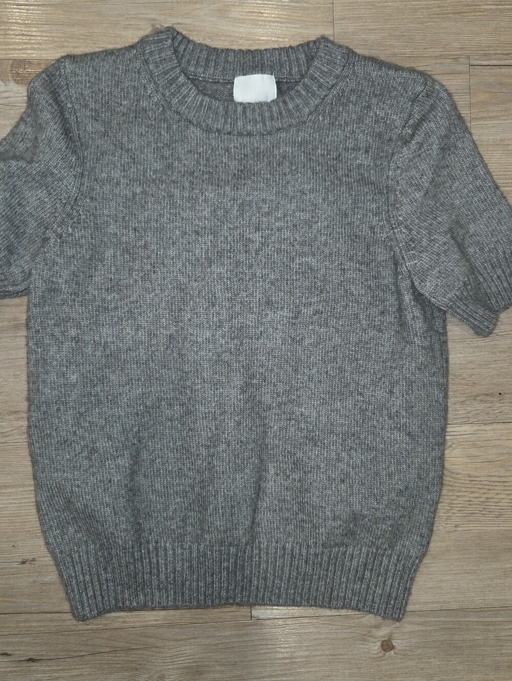 H&M Women Grey Knit Short Sleeve Sweater Top Size S Small Crewneck